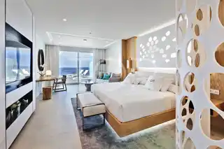 RHCB Juniorsuite front sea view & Juniorsuite panoramic sea view (4)