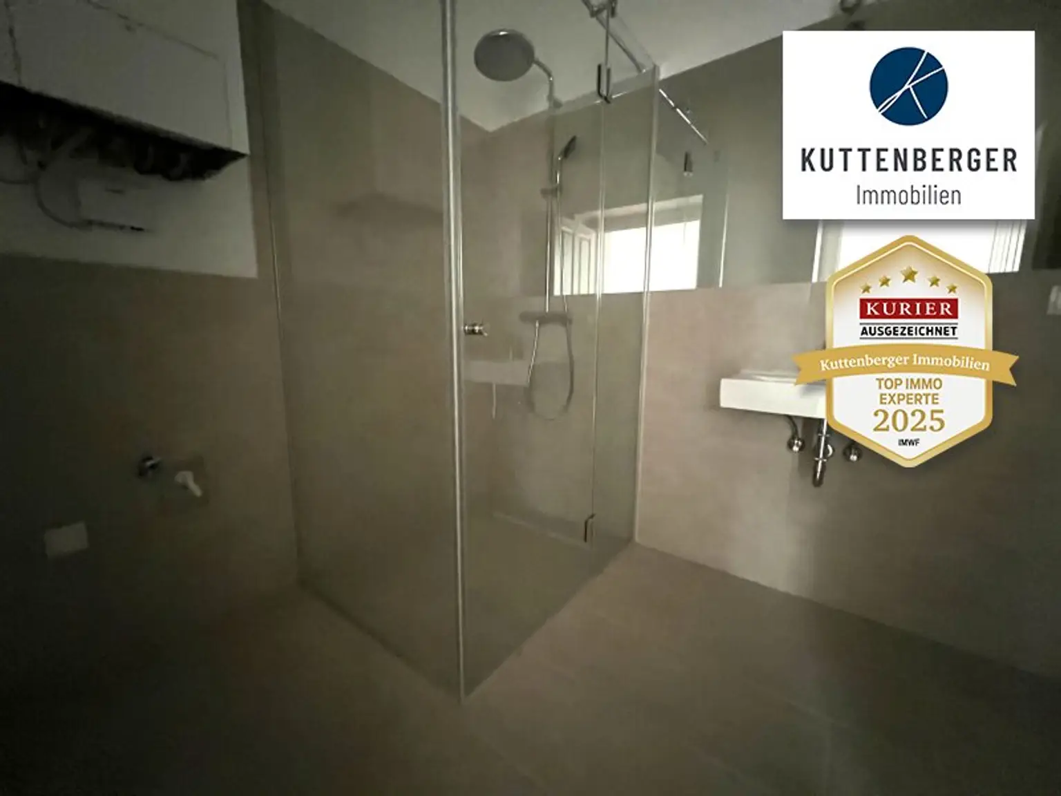 Erstbezug: 3 Zimmer-Altbau im beliebten Reindorfviertel