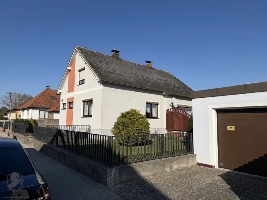 Einfamilienhaus mit ausgebautem Dachgeschoss, Vollkeller, Garage und sonnigem Garten in 3130 Herzogenburg / Oberndorf