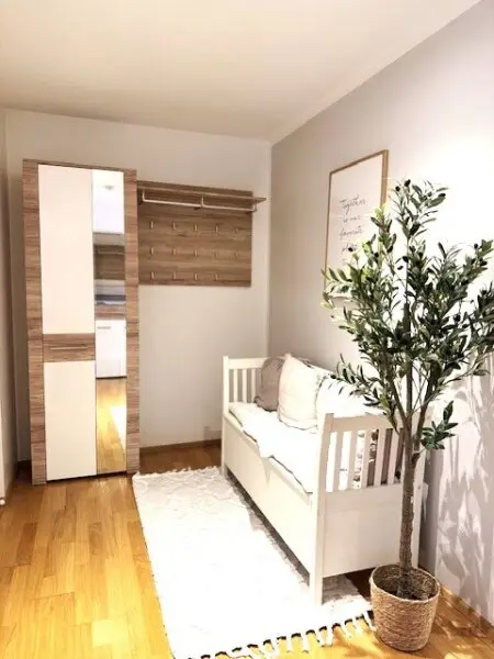 OPEN HOUSE-Besichtigung mit Einzelterminen, am Samstag, den 09.08.2025, ab 10:00 Uhr! Möblierte Vierzimmerwohnung mit großzügiger Loggia,Fernblick inkl. Garagenplatz im Herzen von Stadlau