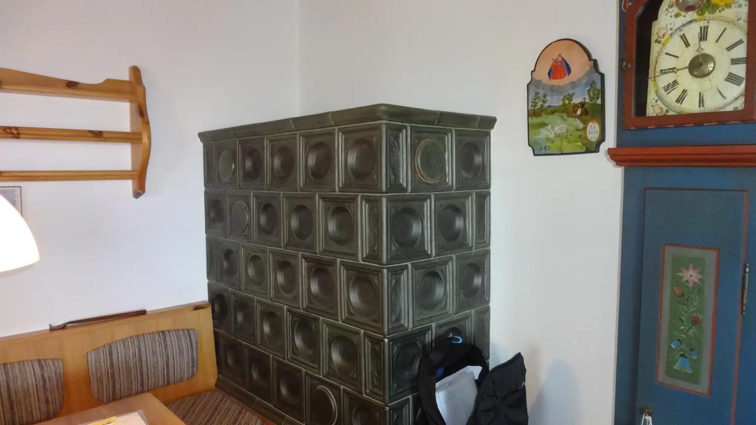 Sanierungsbedürftiges Reihenhaus mit Seeblick!