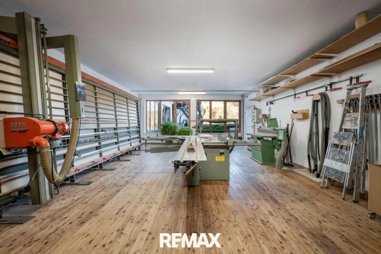 "Landwirtschaft mit Tischlerei in St. Johann im Pongau"