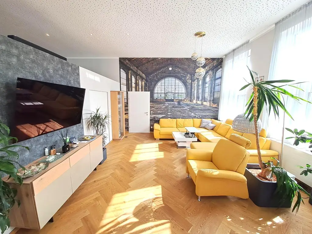 Eigentumswohnung mit Terrasse, Sauna, Whirlpool und 2 Kfz-Stellplätzen