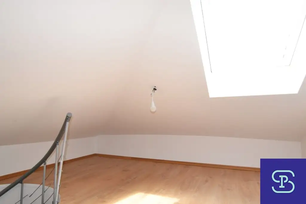 Sanierte 109m² DG-Wohnung mit Galerie Nahe Lainzer Tiergarten - 1130 Wien