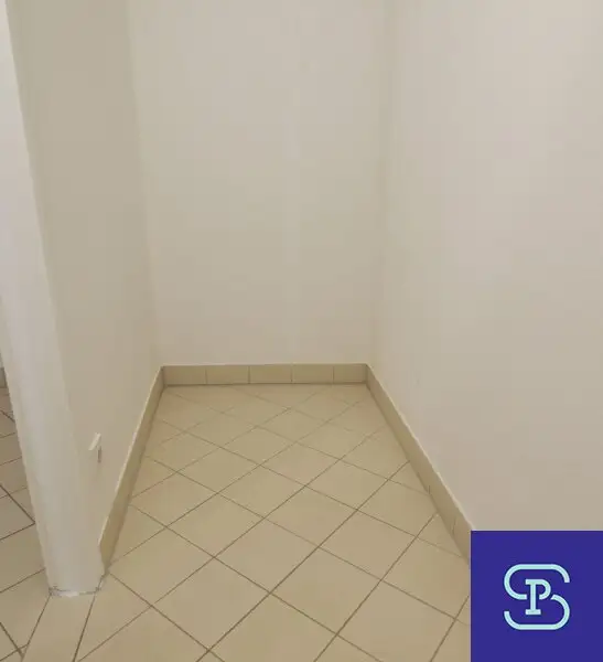 Sanierter 69m² Altbau mit 3 Zimmern und Einbauküche im Eigentum - 1170 Wien
