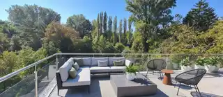 Terrasse: KI generiert Einrichtung