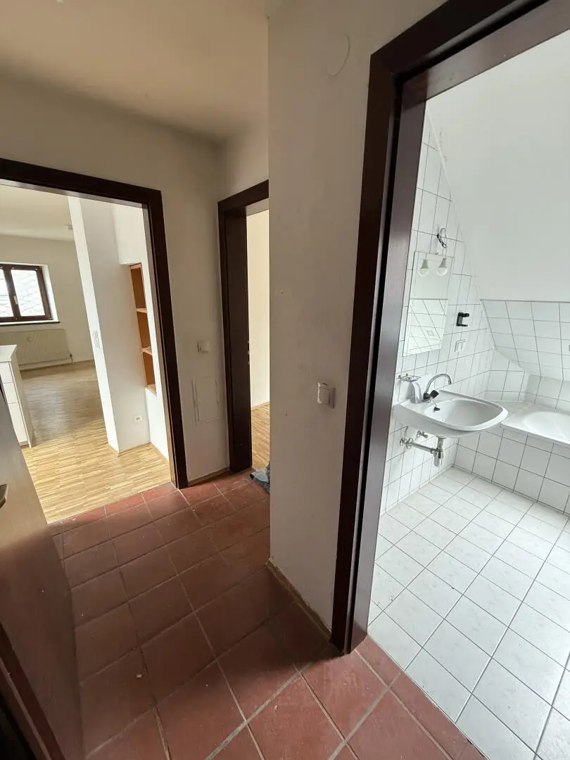 Deutschfeistritz, tolle 2-Zimmer-DG-Wohnung in ruhiger zentraler Lage zu beziehen