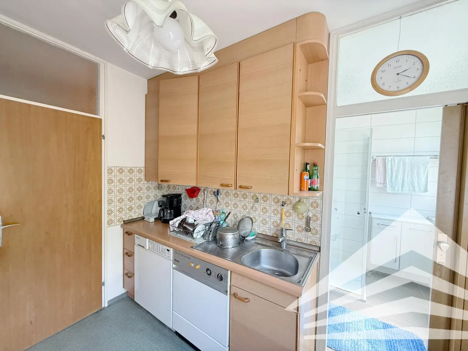 Leondinger Bestlage! Sanierungsbedürftige 2-3 Zimmerwohnung mit Garage!