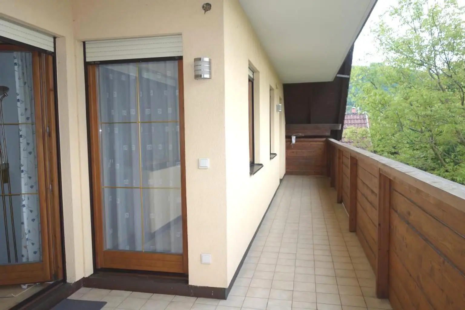 Geräumiges Ein-Zweifamilienhaus mit Seeblick-in 2 Wohnungen teilbar