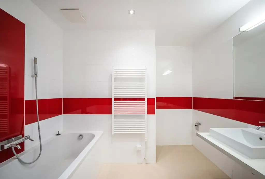 2-Zimmer-Wohnung mit Loggia auf der Mariahilfer Straße - bei U3/U6 Station Westbahnhof