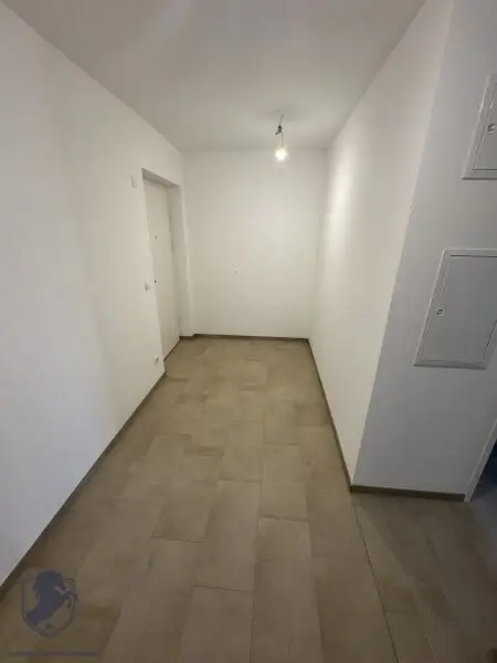 Moderne 3-Zimmer-Wohnung im 1. Stock – Neubau mit Balkon & 2 Parkplätzen