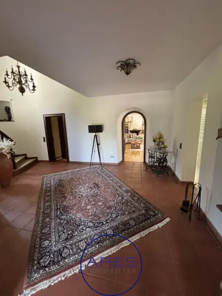 Villa mit Teich in Einzellage mit arrondierten ca. 5,6 ha großen Eigengrund
