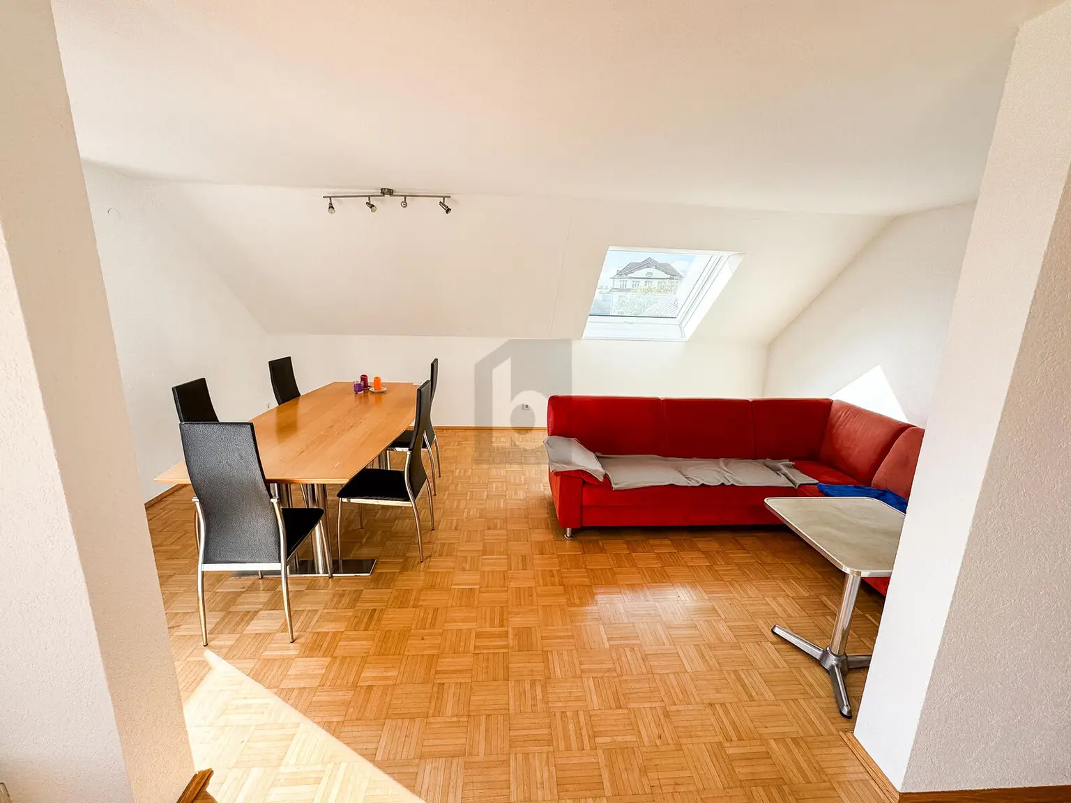 HELLER MAISONETTEN- HIT IN ZENTRALER LAGE ZUM TOP PREIS!