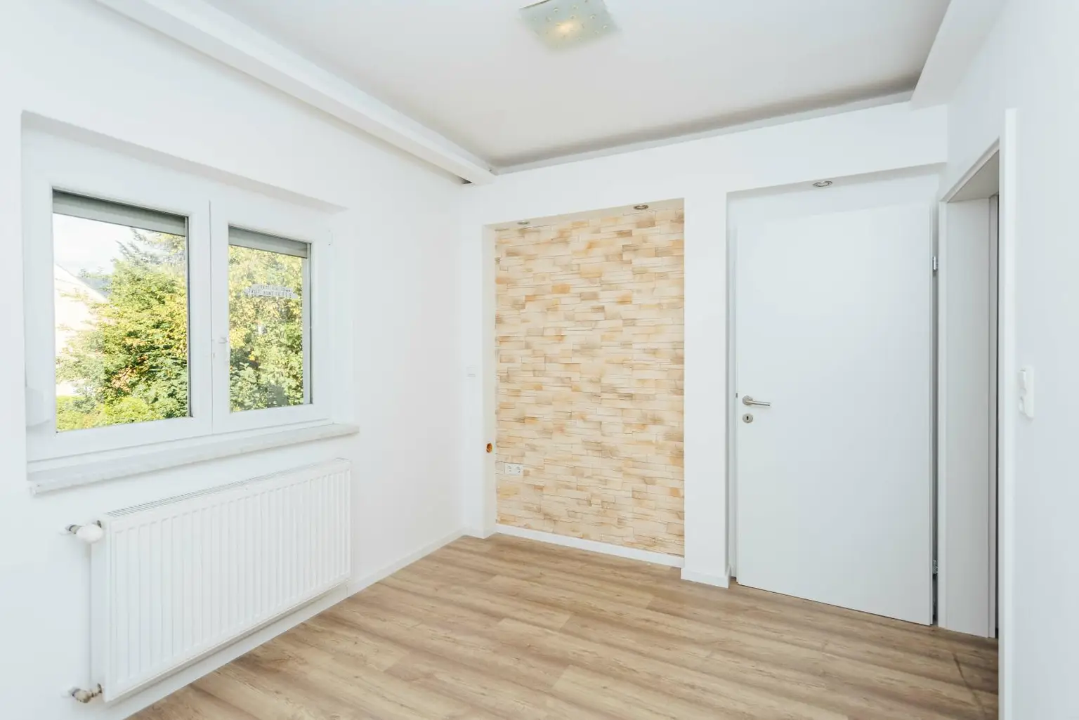 Charmantes Mehrfamilienhaus in der Laboratoriumstraße - mit ca. 85 m² Garten
