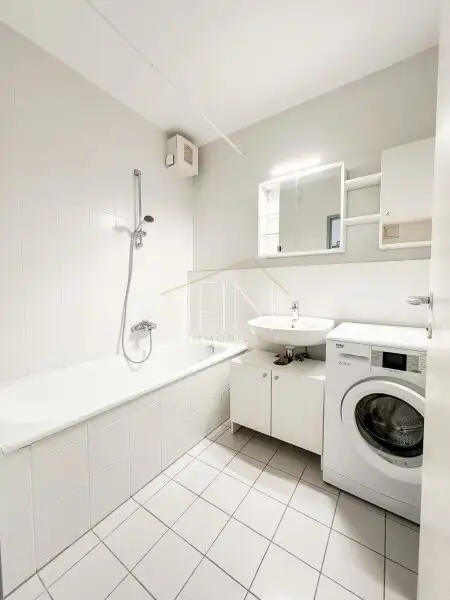 Beste Anbindung! Helle, ruhige 2-Zimmer-Wohnung nahe U3