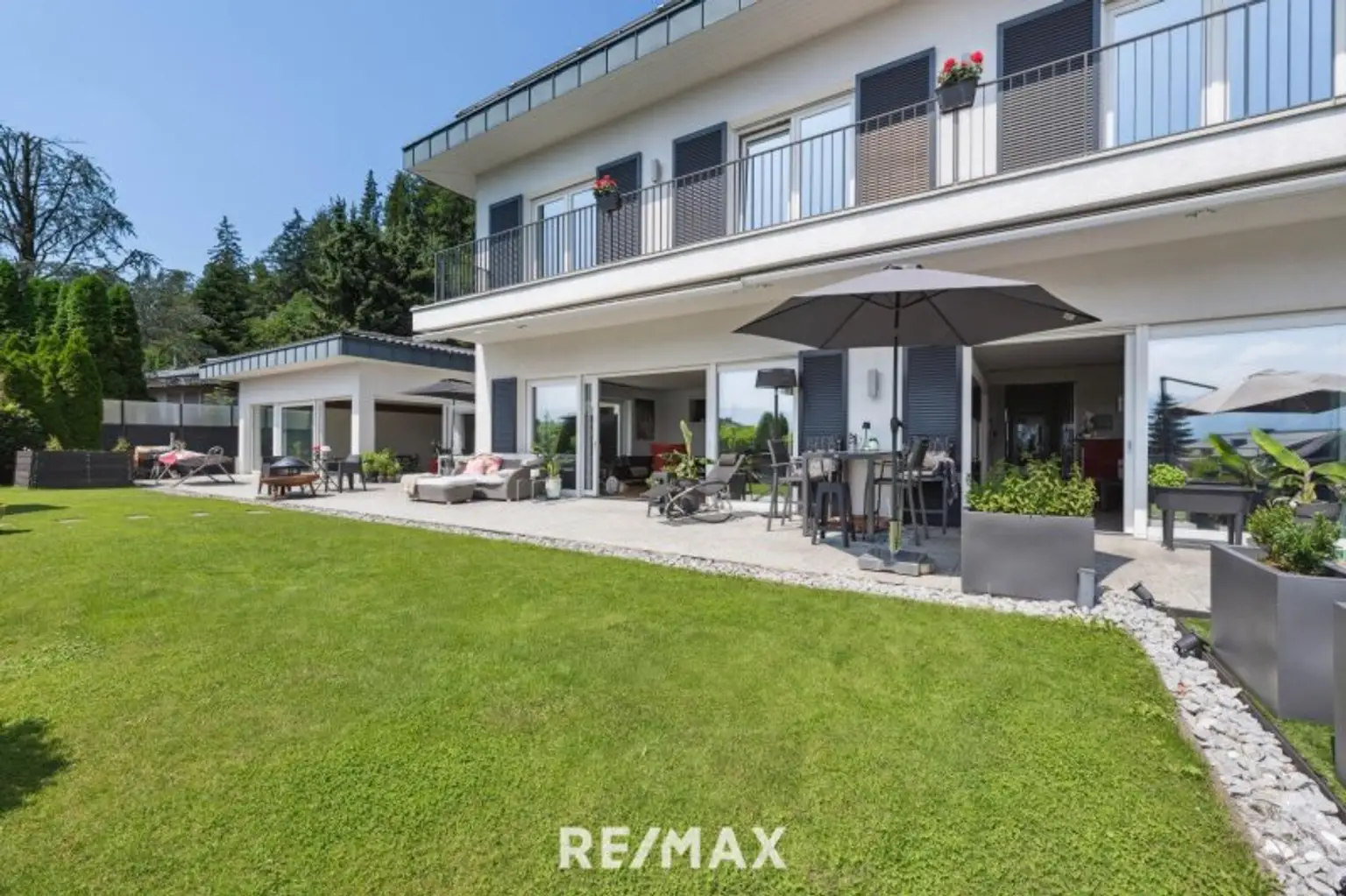 Hausansicht von der Gartenseite