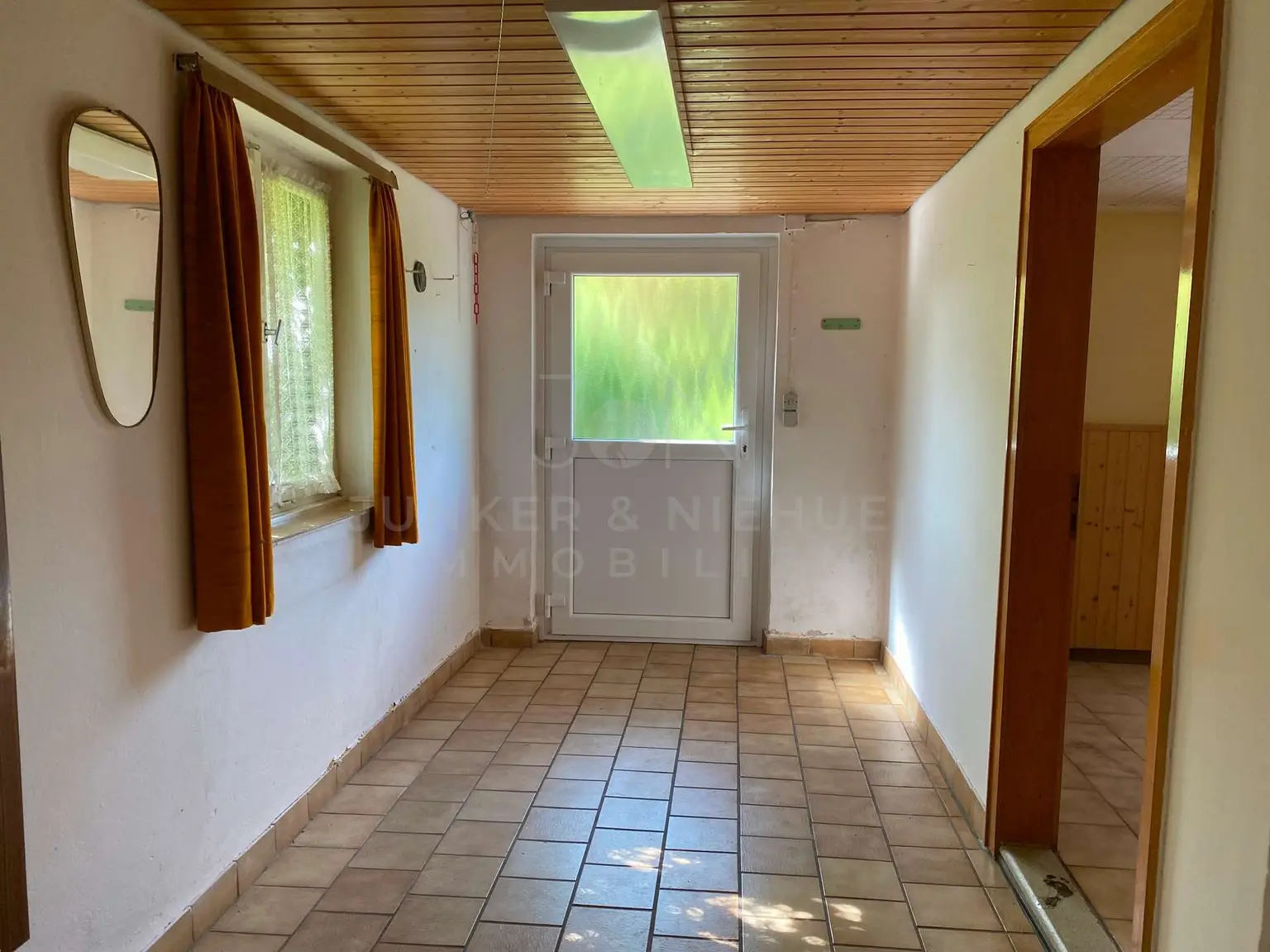 Flur im Keller