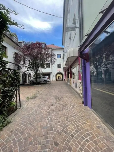 Wohn- und Geschäftshaus im Herzen der Draustadt!