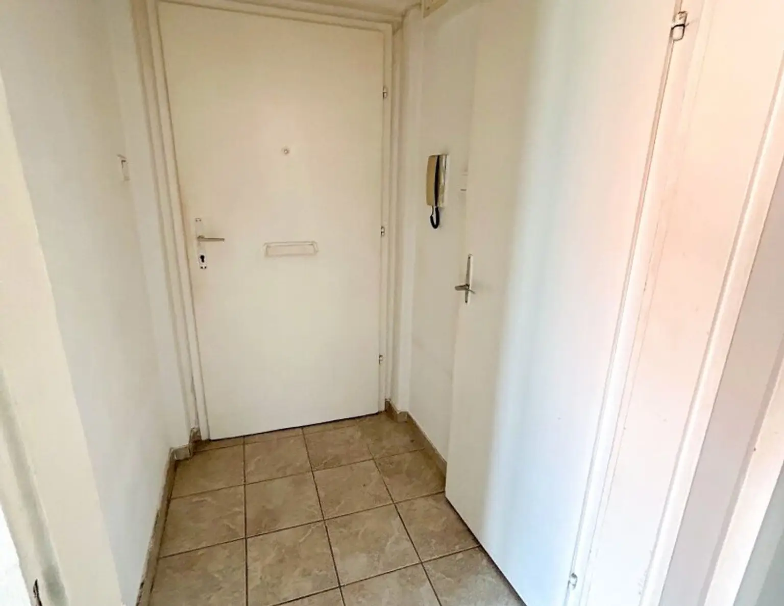 Sanierungsbedürftige Kleinwohnung mit viel Potential!