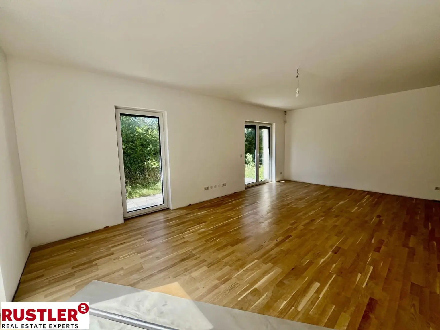 Erstbezug - Doppelhaushälfte zu verkaufen in Essling!