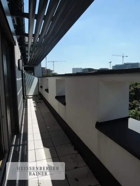 HOCHWERTIG, GROSSZÜGIG, SONNIG /// herrliche Dachterrassenwohnung /// Jacquingasse