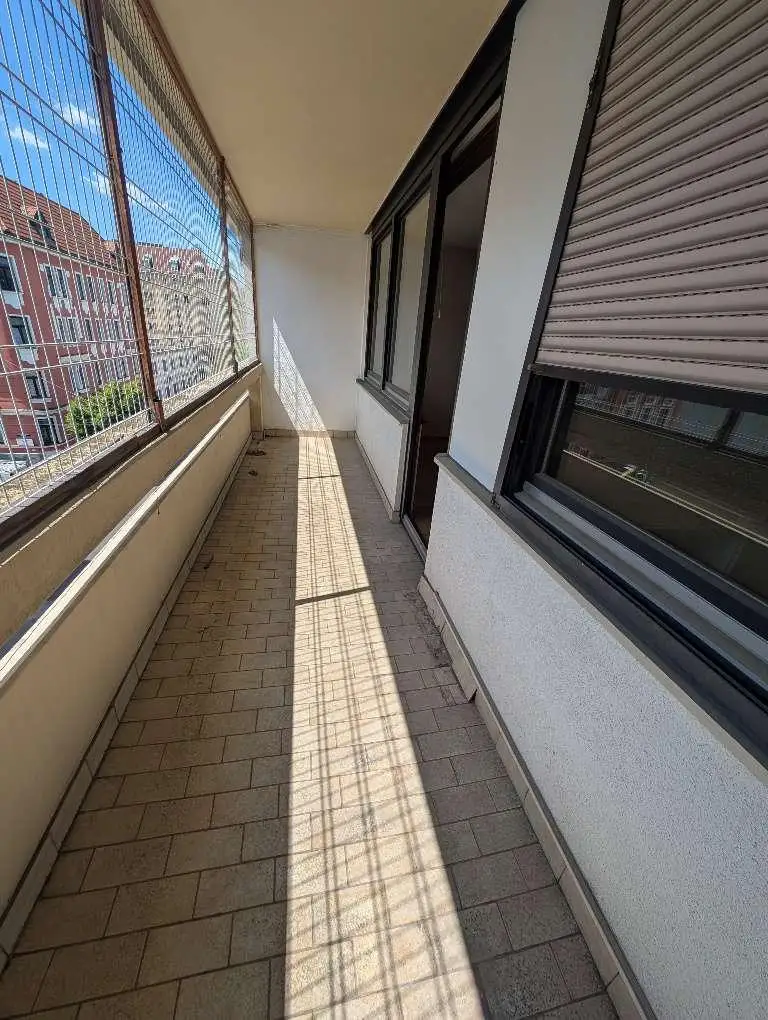Sonnige 2-Zimmer Loggienwohnung - Modernisierungsbedarf gegeben!