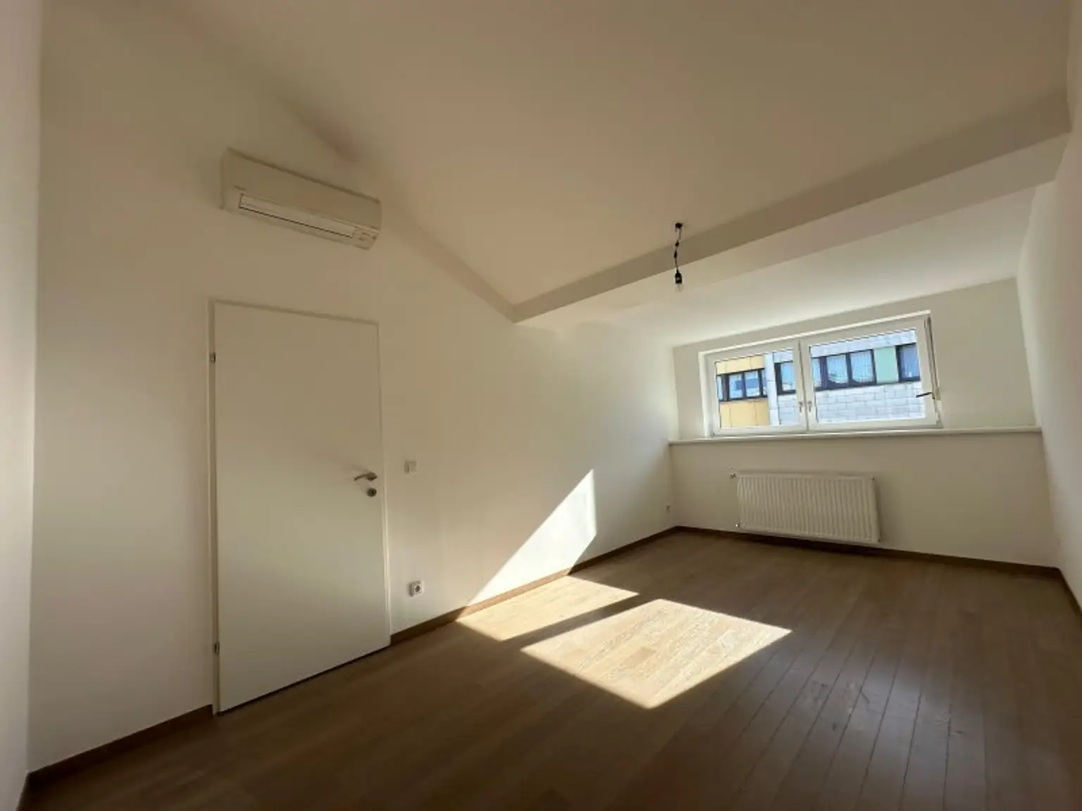 Ihr Rückzugsort über den Dächern des 10. Bezirks - Stilvolle 2 Zimmer Wohnung in Toplage von Favoriten