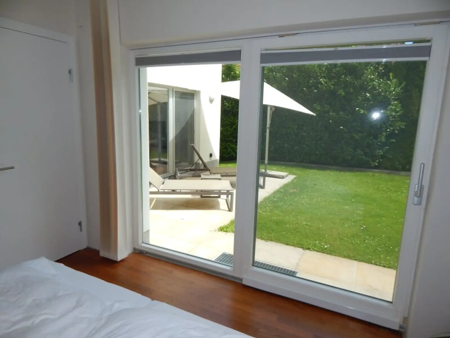 "Wohntraum" Villa mit Pool - Fernblick und direkten Zugang zum Wald