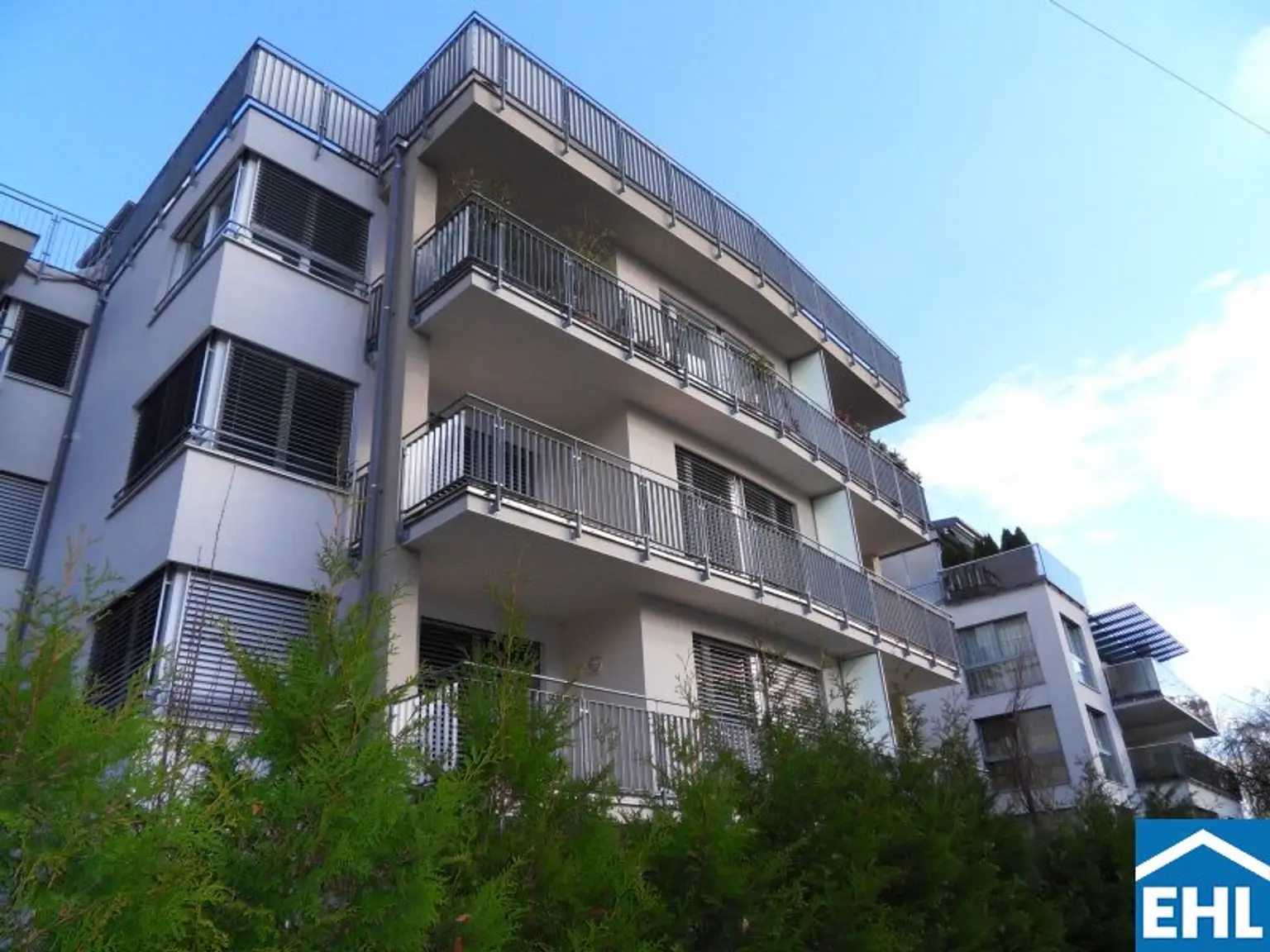 Großzügige 4 Zimmerwohnung mit Freiflächen am Kaasgraben