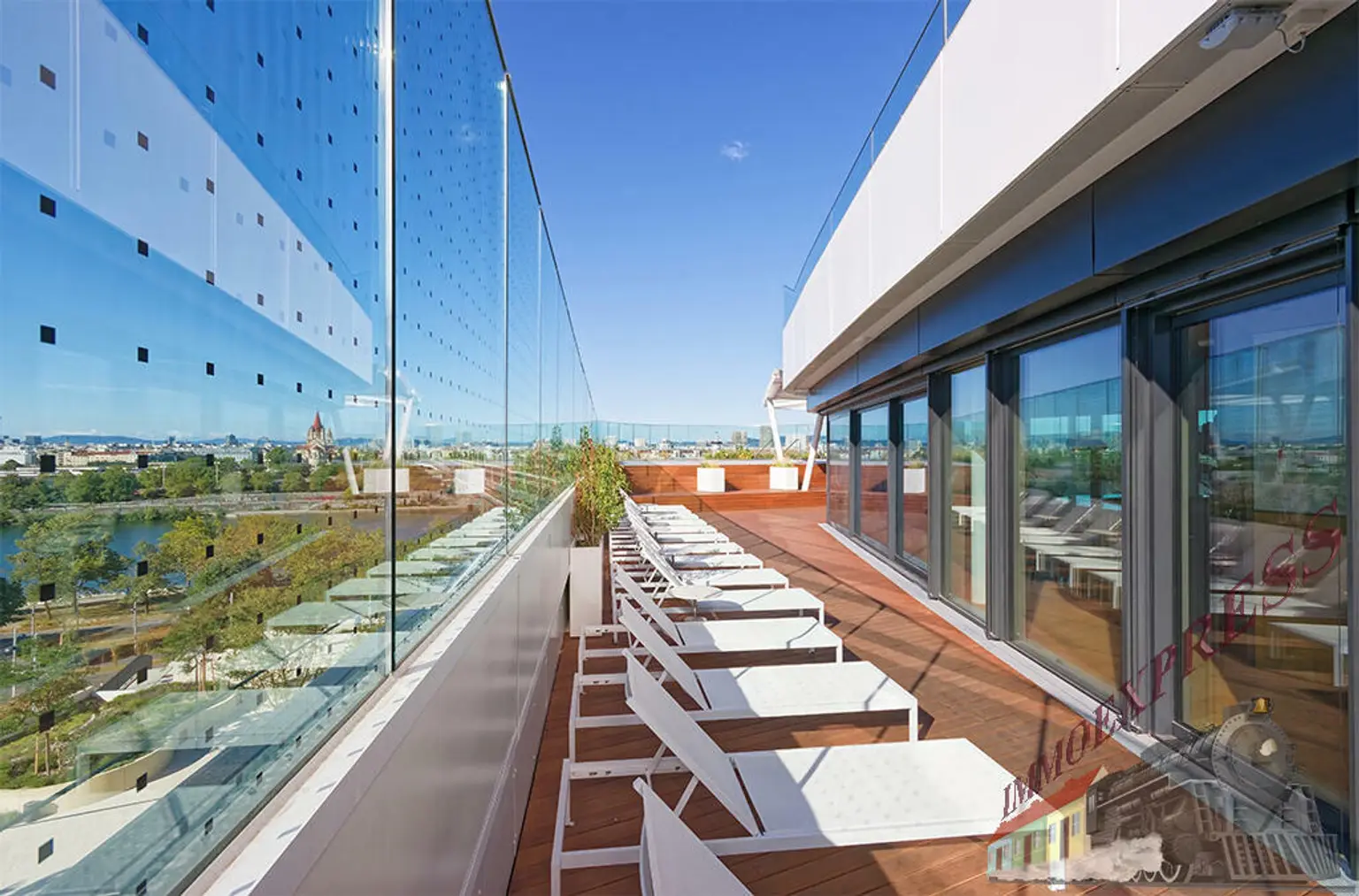 POOL | SONNENDECK | GYM | WELLNESS = 1-Zimmer-Wohnung + BALKON = ERSTBEZUG = DANUBEFLATS