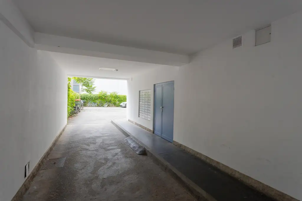 Loggia-Wohnung im 3. Liftstock nahe Millenium City u. Donauinsel