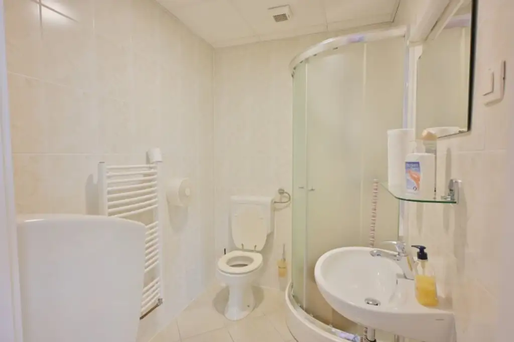 *** Anlageobjekt *** Vermietete Büroeinheit in Ljubljana