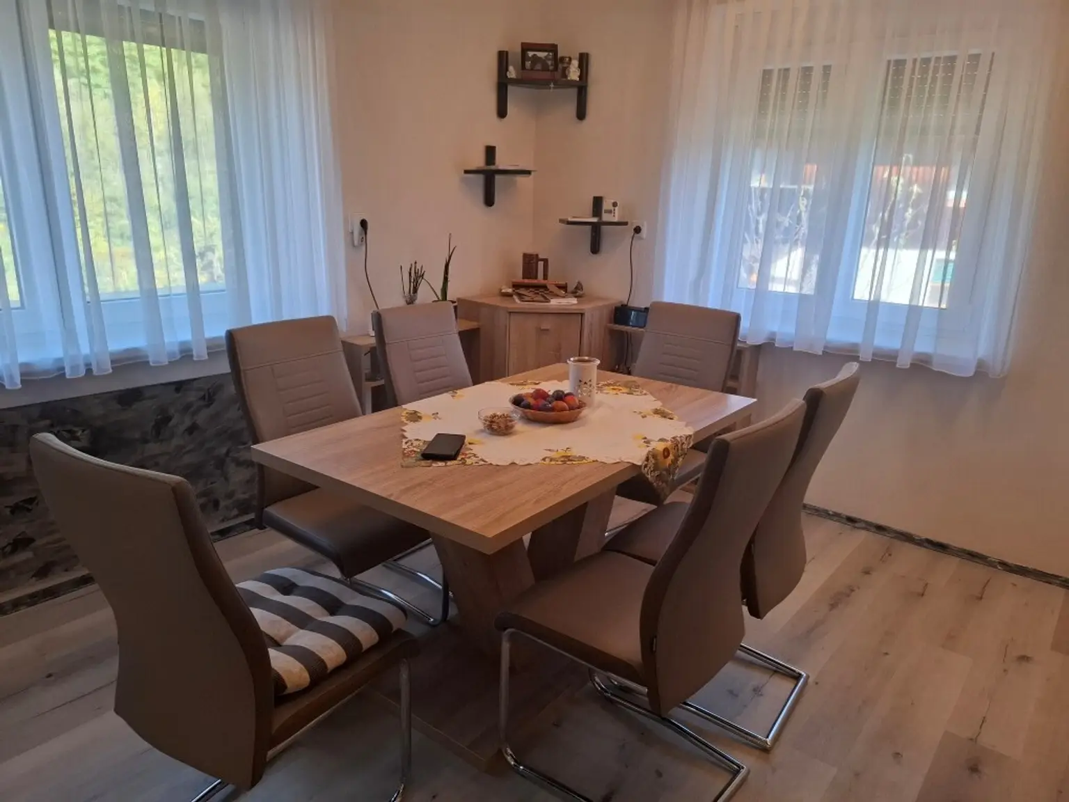 Renoviertes Zweifamilienhaus mit viel Grund in ruhiger Lage in Langenwang im Mürztal zu kaufen !