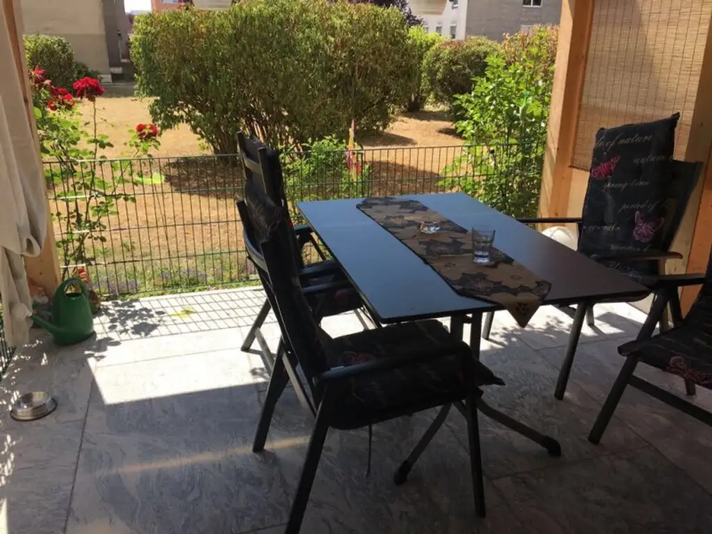 Traumwohnung  im EG in Wels mit Gartenfeeling, Loggia & Tiefgarage, sofort einziehen & wohlfühlen!