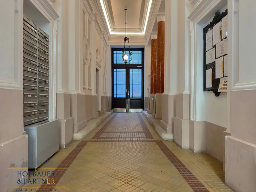 Exklusive Dachgeschoss-Maisonette mit Terrasse in bester Lage des 3. Bezirks
