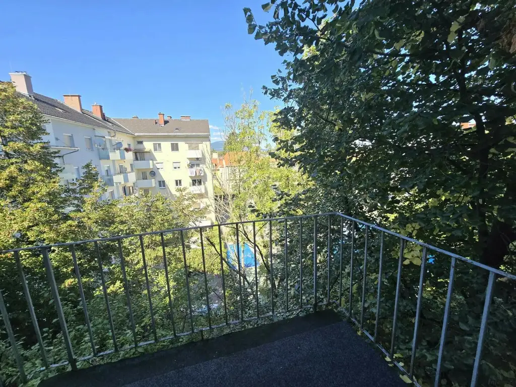 Geräumige 3-Zimmerwohnung mit Balkon - Eggenberg!