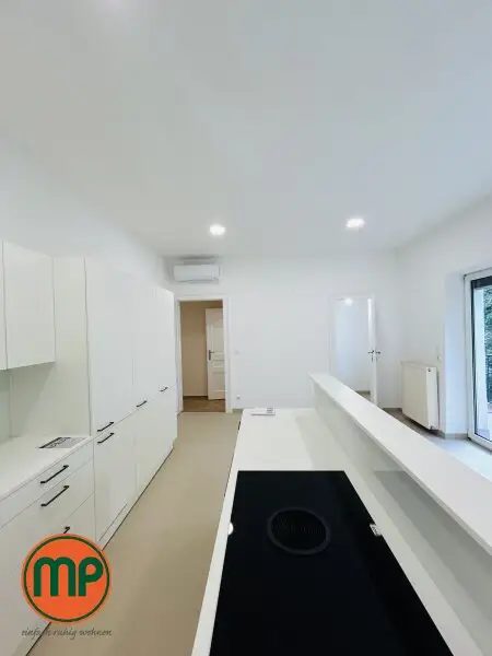 elegantes 6 Zimmerbüro mit Klimaanlage im noblen 13. Bezirk