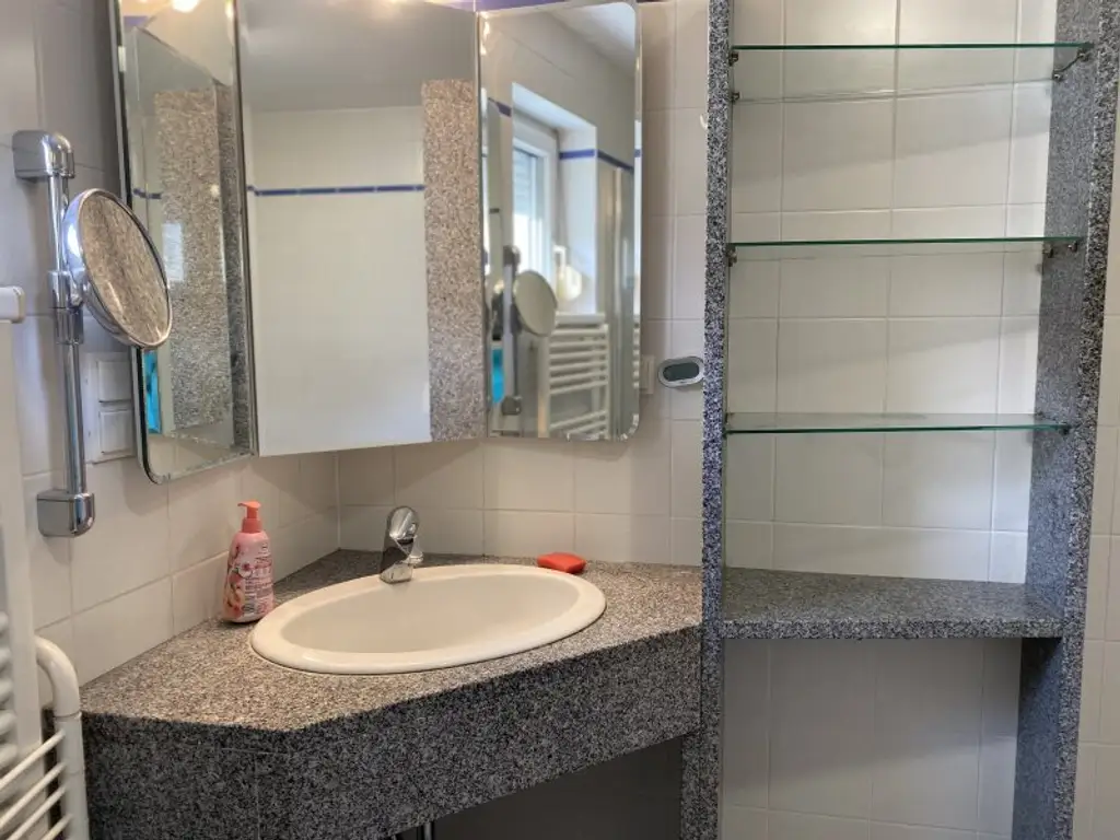 Schöne, große Wohnung in super Aussichtslage