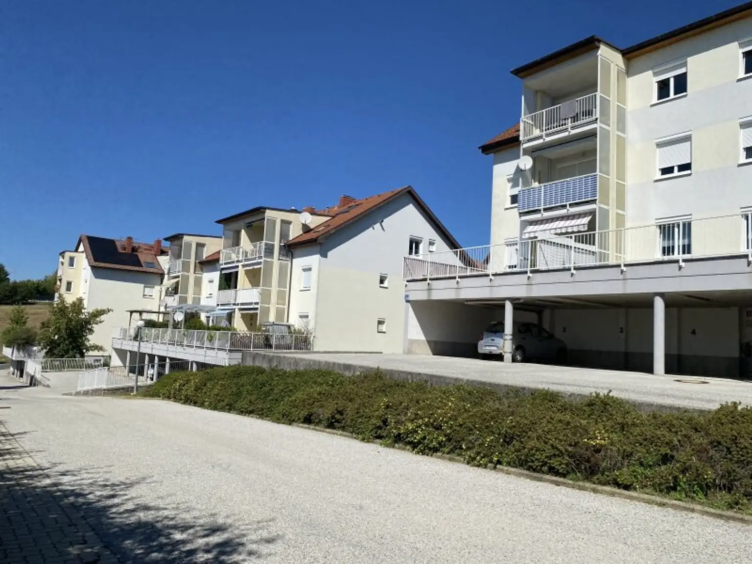 Schöne, große Wohnung in super Aussichtslage