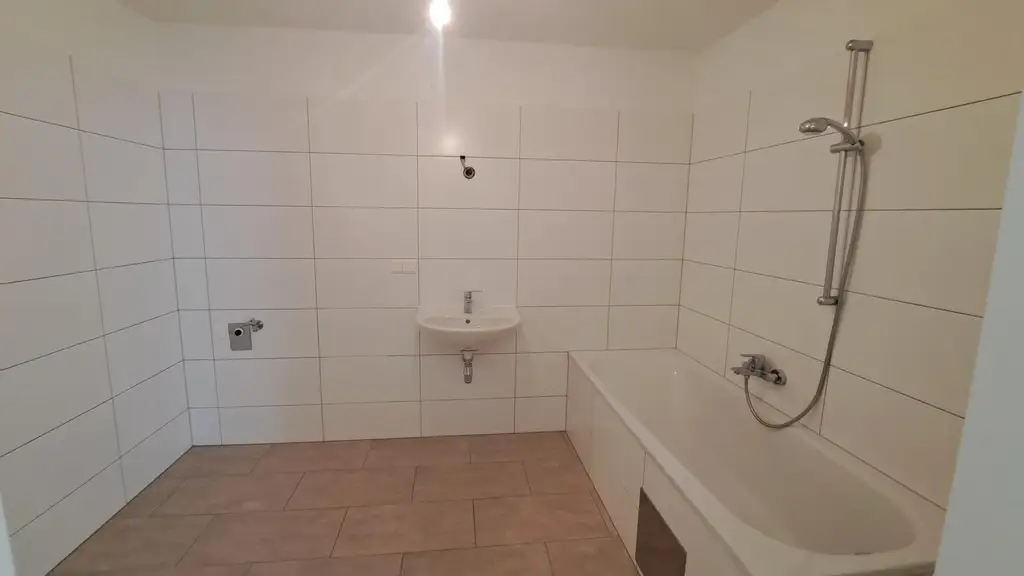 Provisionsfreie helle 2 Zimmerwohnung mit Kaufoption
