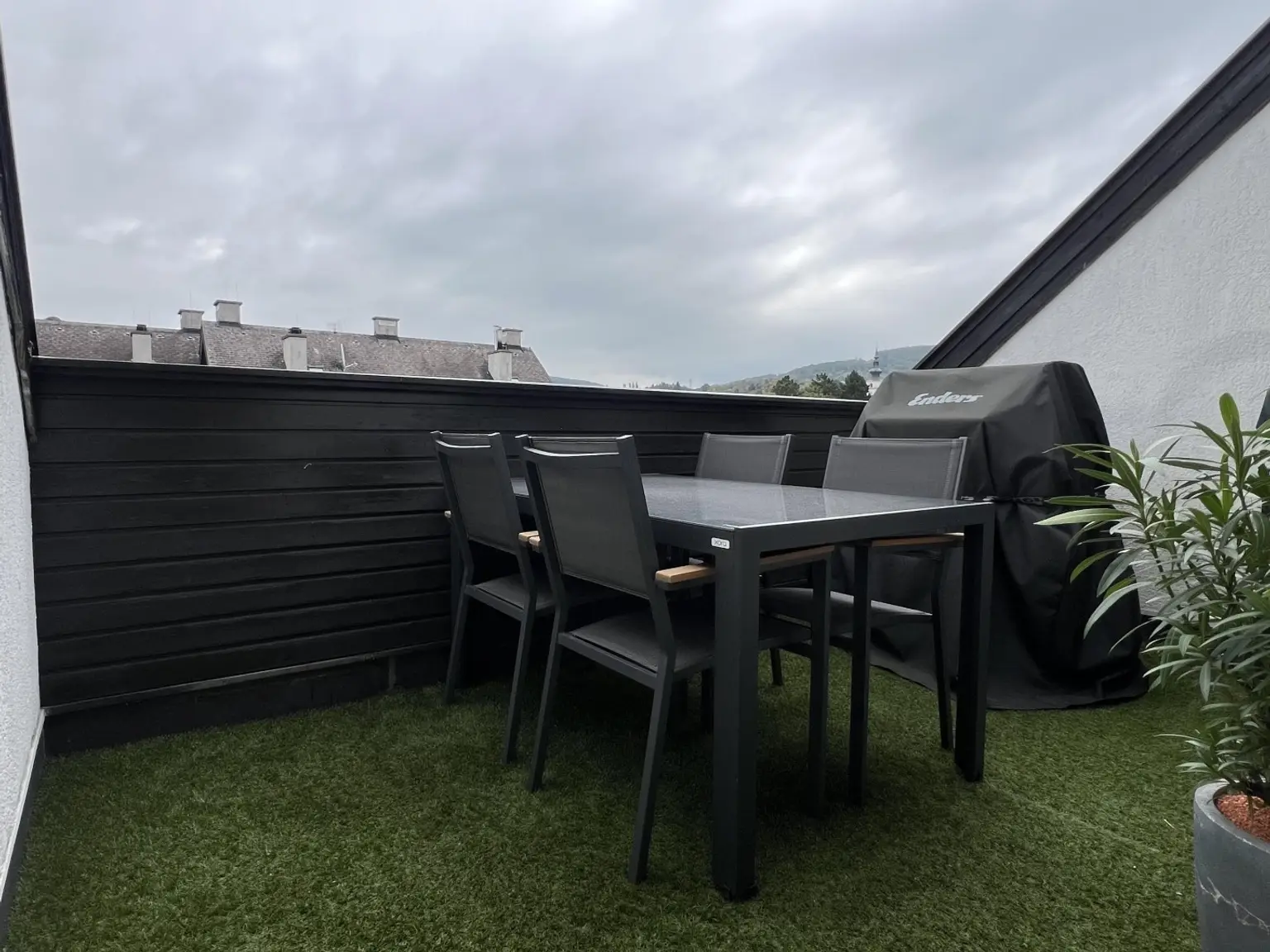 "Große Eigentumswohnung mit 2 Balkonen"