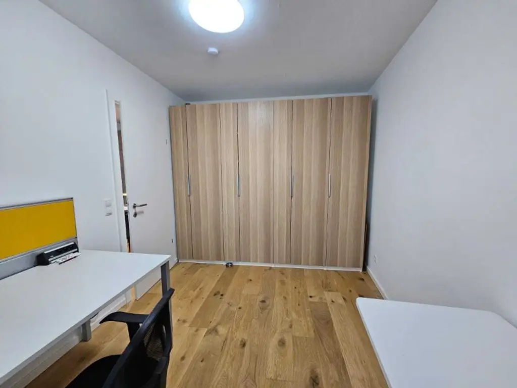 Erstbezug! Moderne, vollmöblierte 2-Zimmer-Wohnung mit Balkon, Top-Infrastruktur & hellen Räumen in 1210 Wien