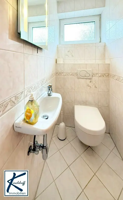 separates WC
