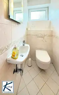 separates WC