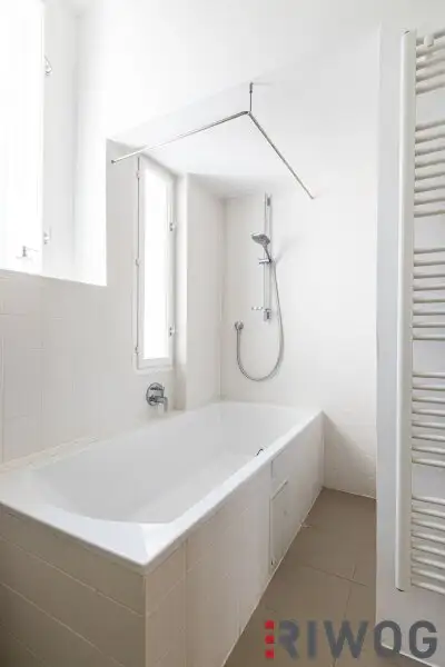 Klassische Stilaltbauwohnung mit Charme und Eleganz | Komplette Innenhoflage | 3. Etage | Nähe Donaukanal, Hundertwasserhaus, 1. Bezirk, Prater