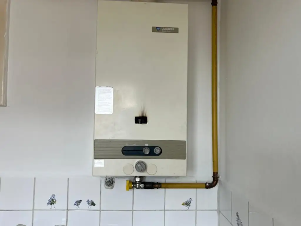 ANLEGERWOHNUNG VERMIETET ÜBER DEN DÄCHERN VON WIEN IM HERZEN VON FAVORITEN
