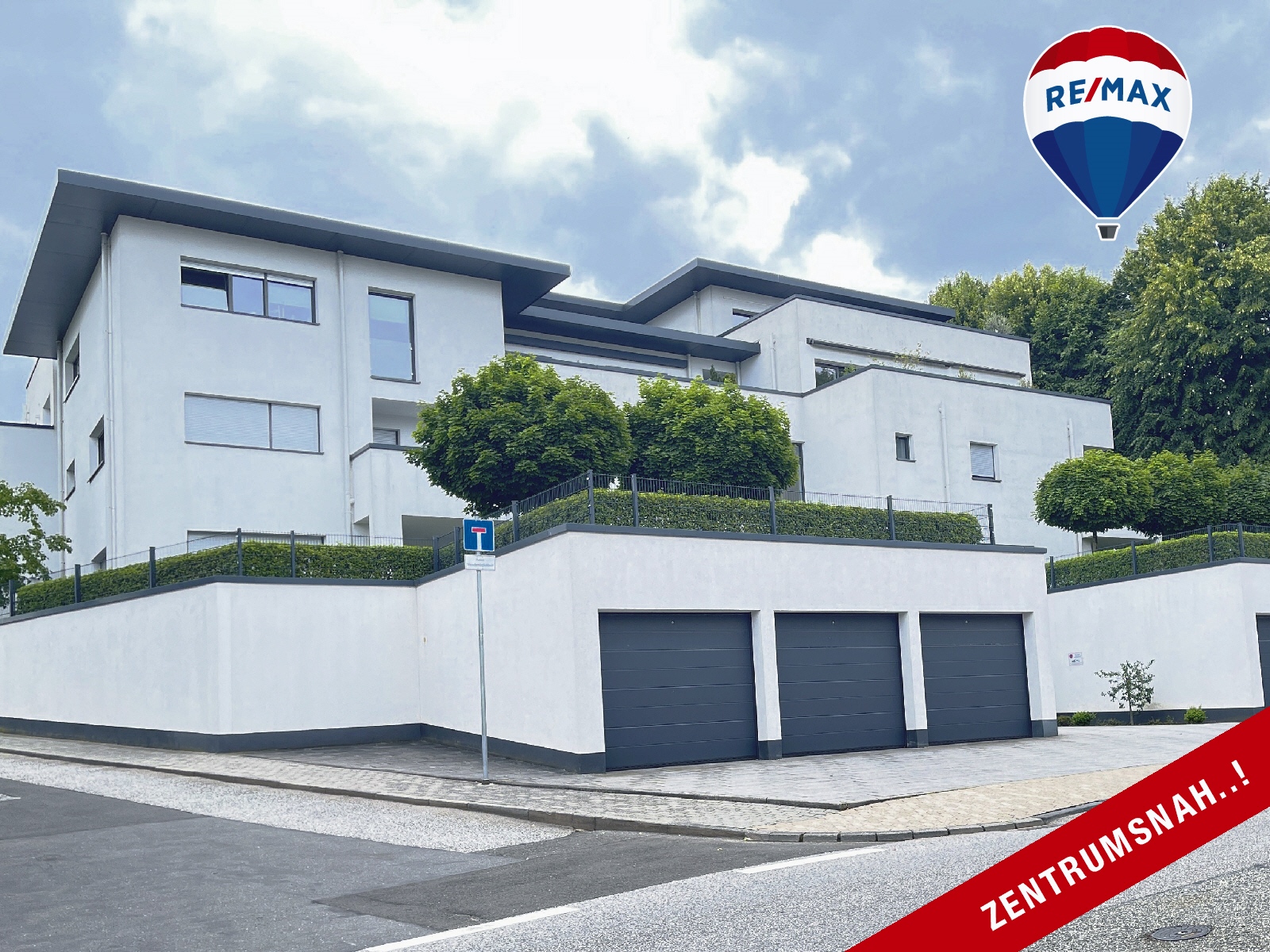 Attraktive 3-ZKB-Wohnung mit 
schöner TERRASSE + TG-Stellplatz -
Barrierefrei mit Fahrstuhl...!