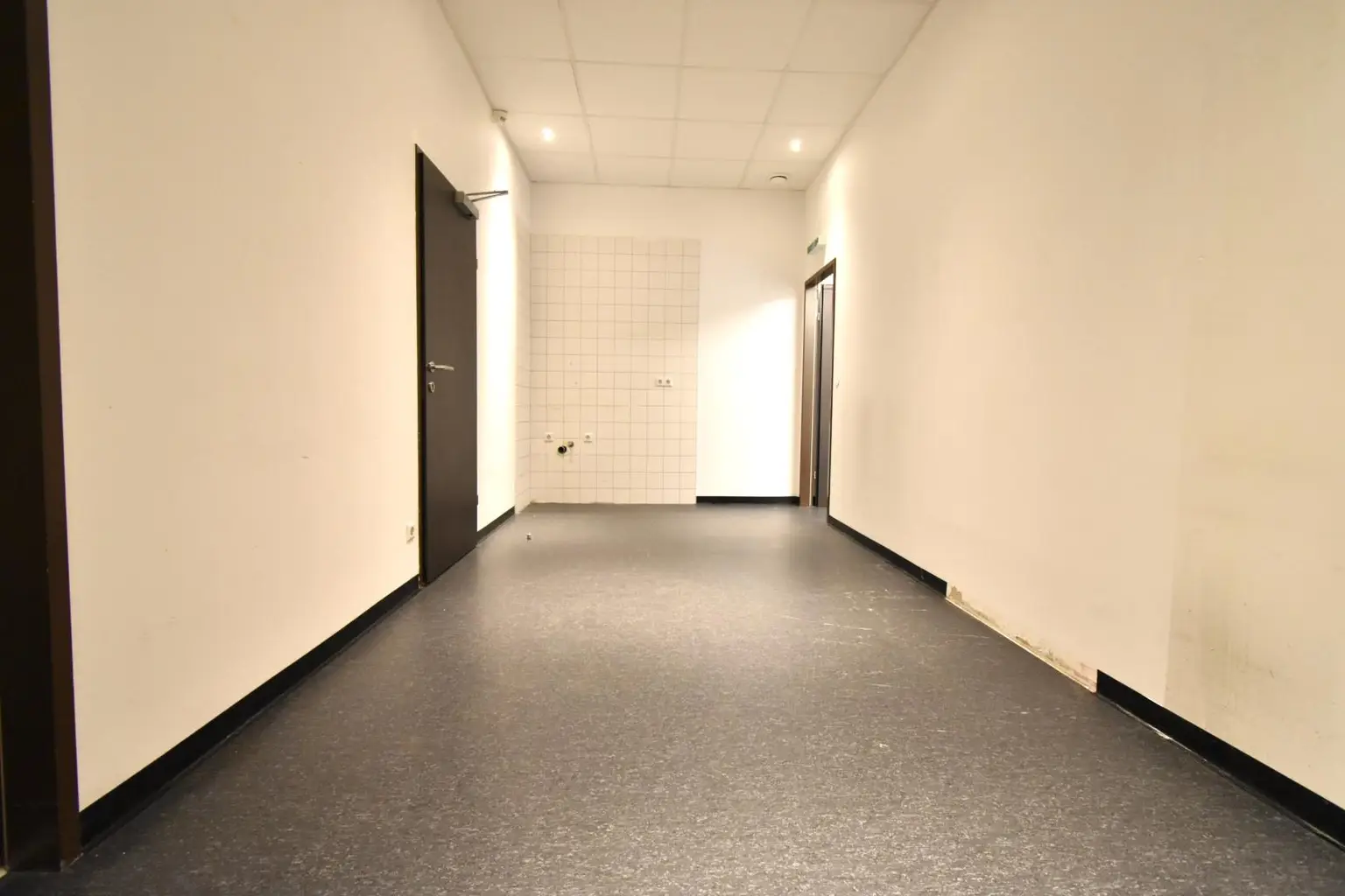Küchen -und Essbereich (Pausenraum)