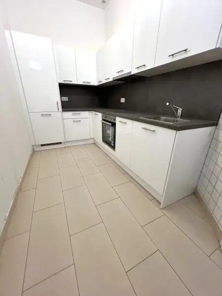 67m² Stadtwohnung mit Einbauküche, modernisiert für 385.000 €