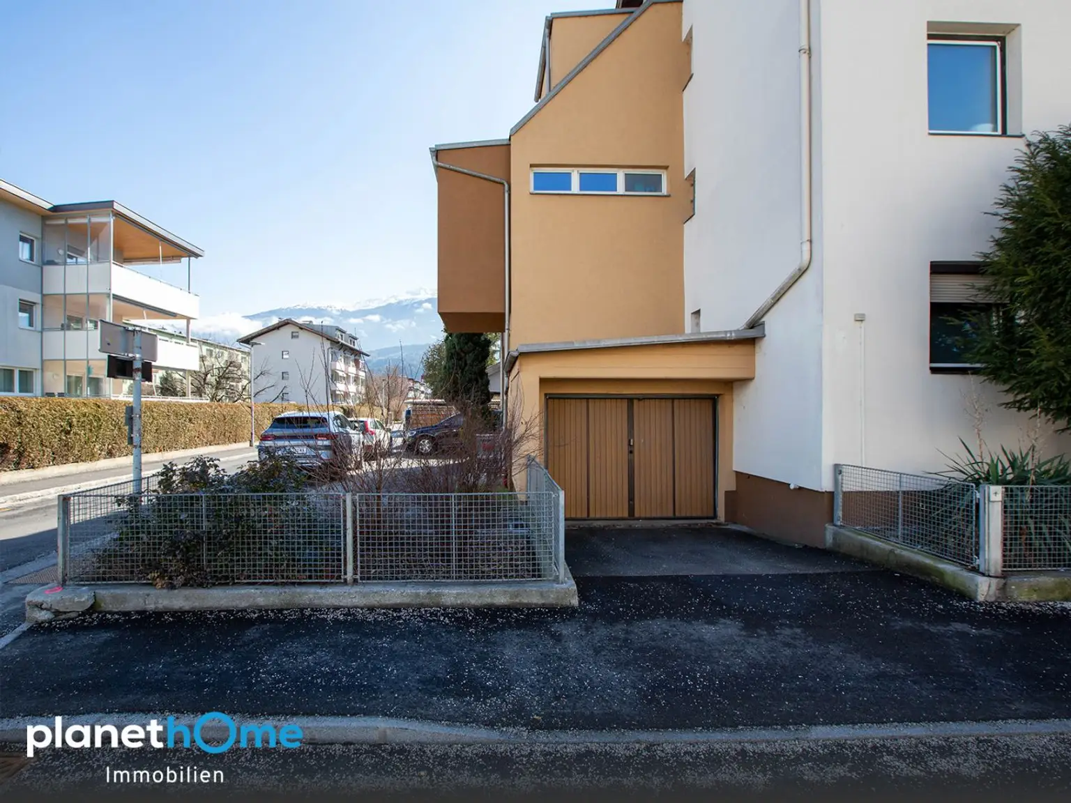 Autoabstellplatz-Garage